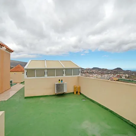 Panoramic View Holiday In Arona With Bubble Bath Bath بيت للعطل أرونا